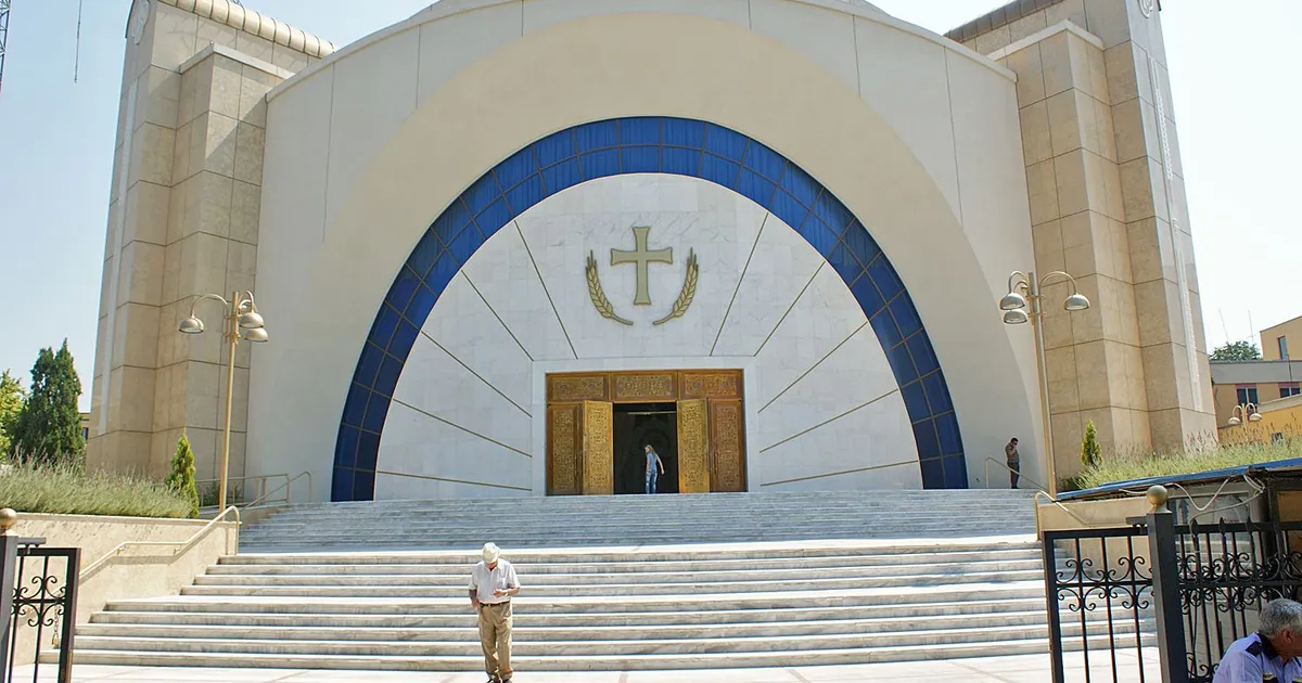 Catedral ortodoxa de la Resurrección de Cristo en Tirana, Albania